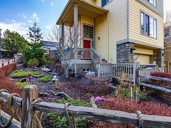 3rd image of 3456 NW Port Ct