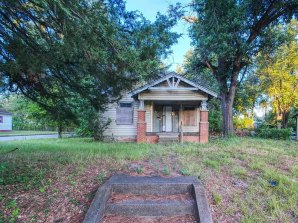 712 N Moore Ave, Tyler, TX 75702