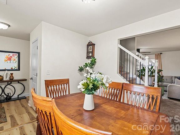 5th image of 303 Olde North Church Dr #38