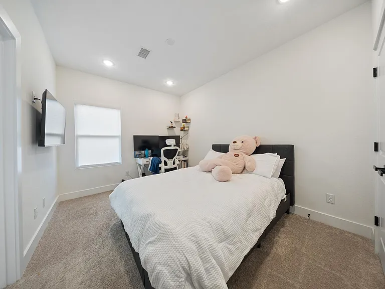 4032 Porter St — Photo 18