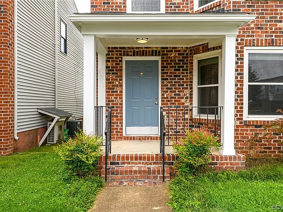 4th image of 1416 Wallace St