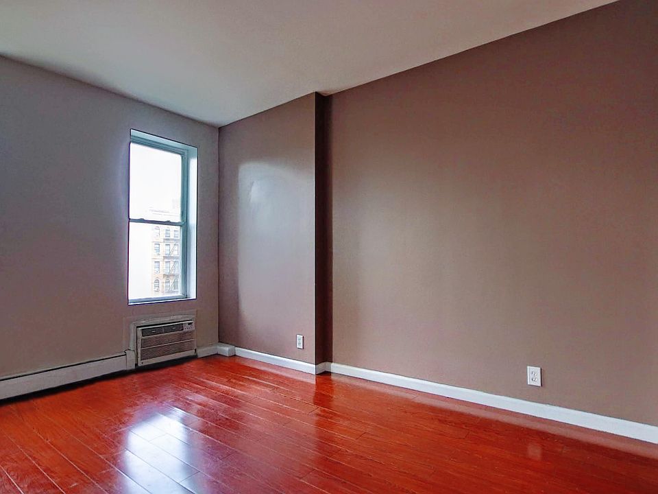1st image of 25 Clinton St APT 503