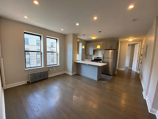 Rented by Mdays Realty | media 8