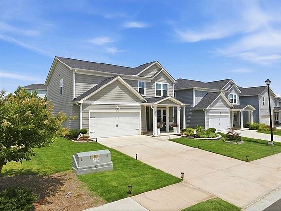 3rd image of 2268 Blackbird Cir