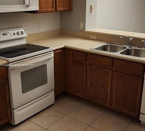 3rd image of 9755 Porta Leona Ln #9755