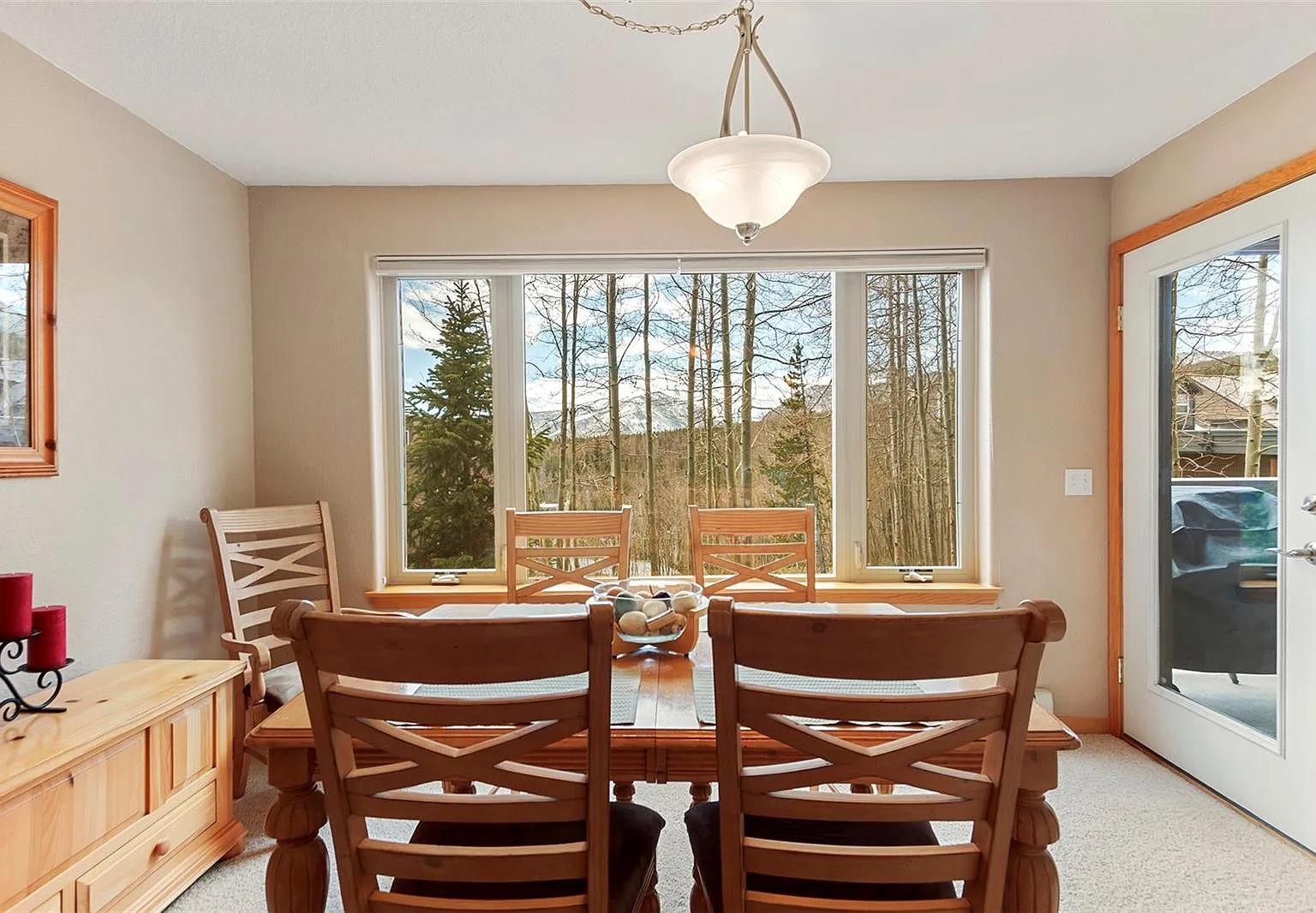 2 bed, 1200 sqft, $3,200 — Photo 2