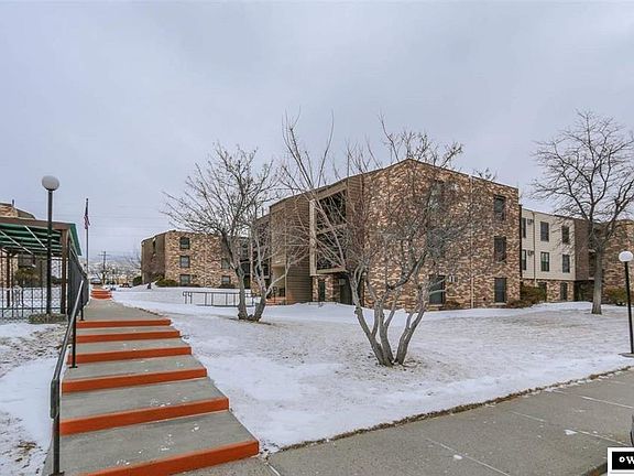 3rd image of 4440 S Poplar St Unit 303B