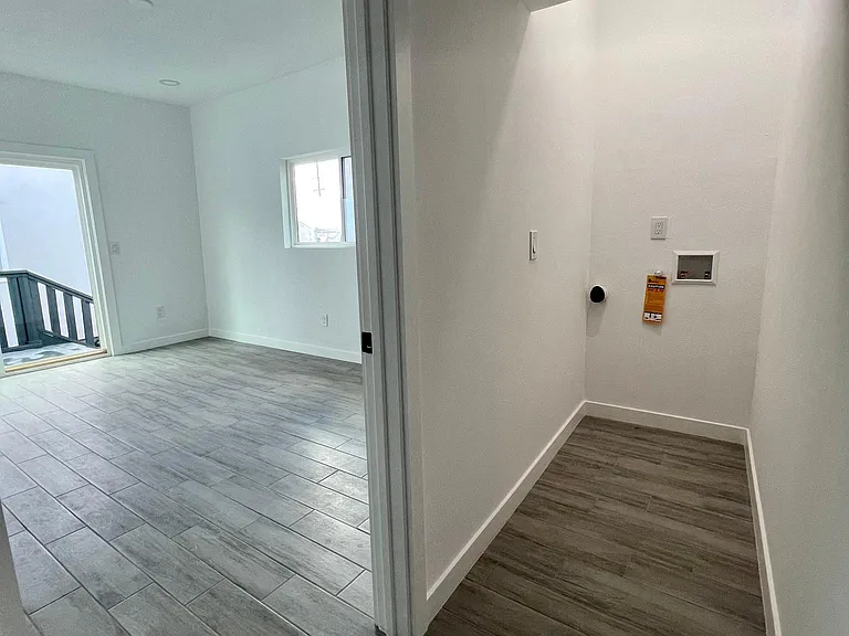 882 E Martin Luther King Jr Blvd — Photo 10
