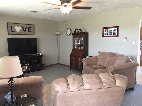 2nd image of 1405 Lake Park Dr