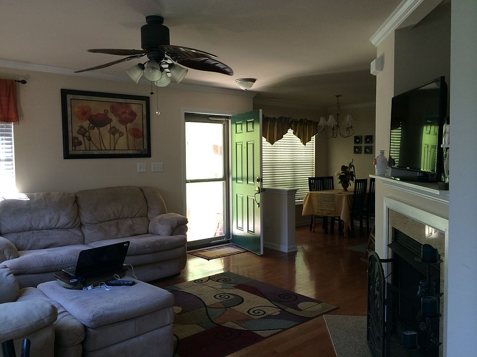 Livingarea from 2nd fl stair