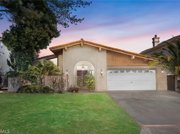 17800 Cresta Blanca Ln, Victorville, CA 92395