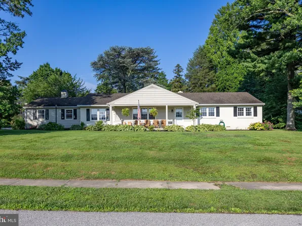 21 Dogwood Dr, Kennett Square, PA 19348