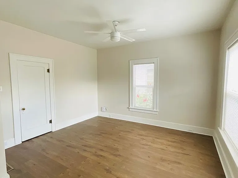 722 W Cucharras St — Photo 2