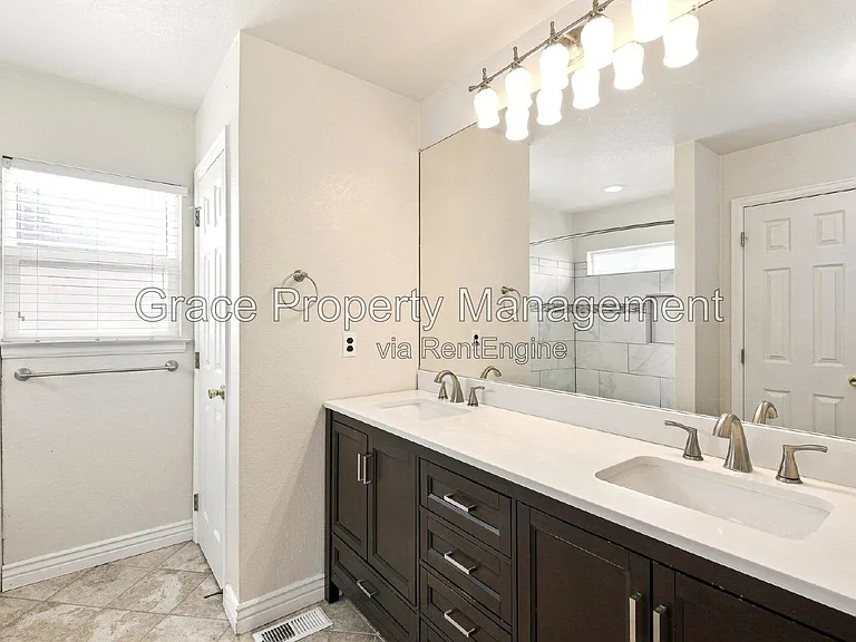 22447 E Dorado Pl — Photo 14