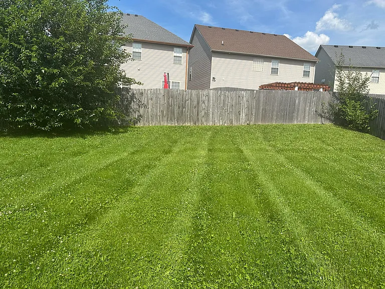 969 Sugarbush Trl — Photo 2