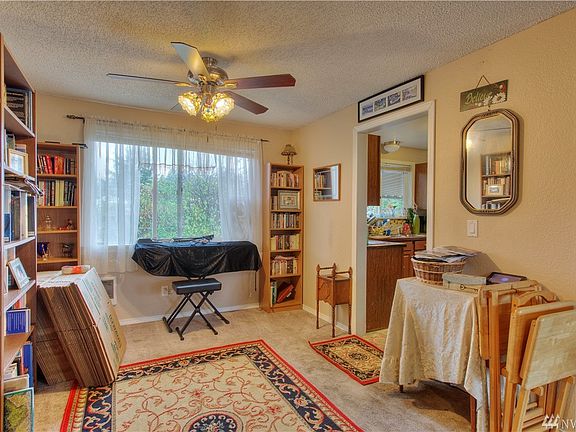 5th image of 17910 1st Avenue Ct E