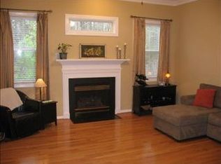 110 Carterwood Ct, Cary, NC 27519