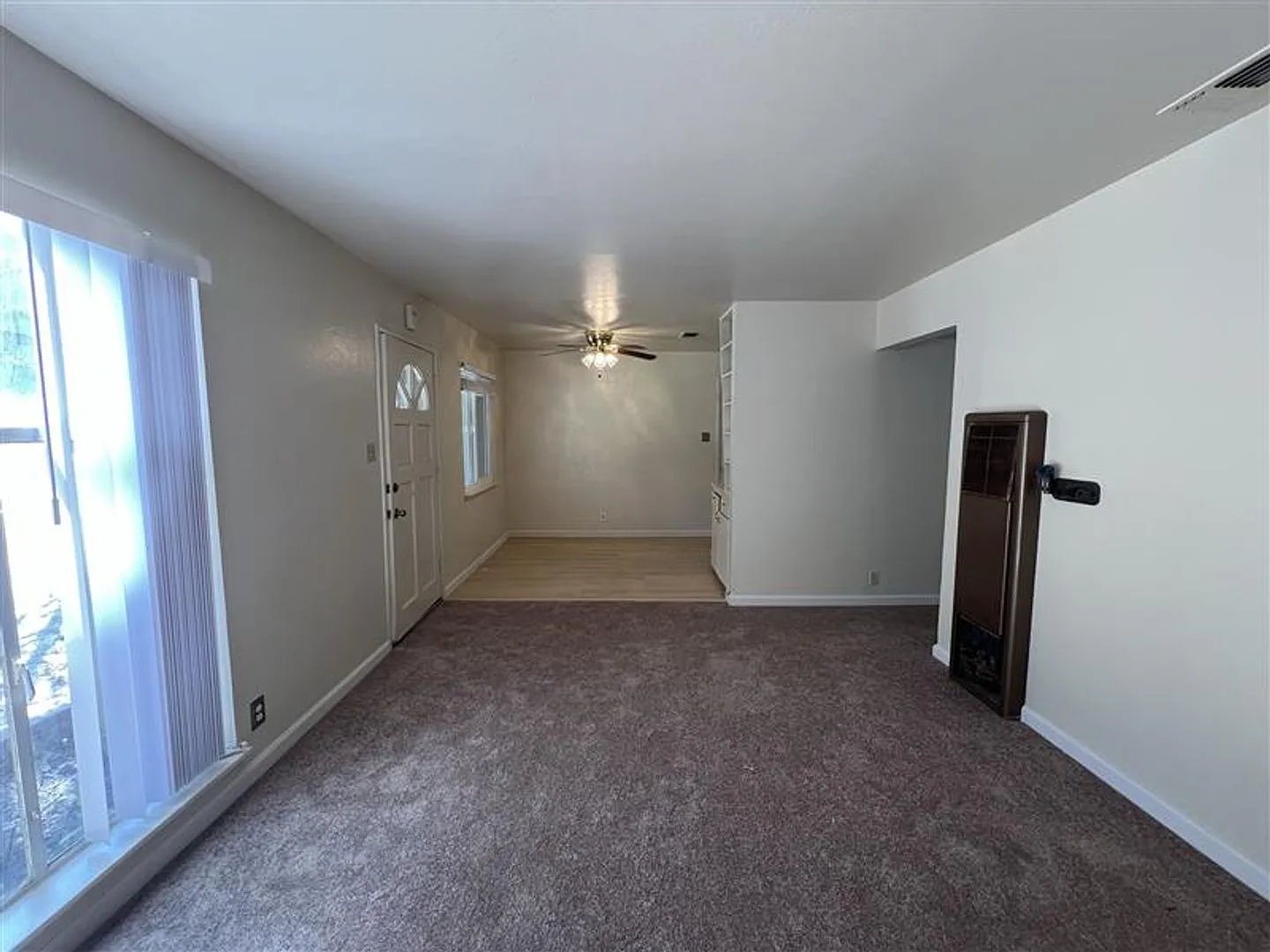 Cute Three Bedroom on Large lot! — Photo 3