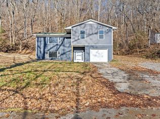 6721 Langston Dr, Knoxville, TN 37918
