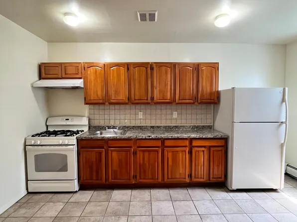 205 Union St #13, Jersey City, NJ 07304