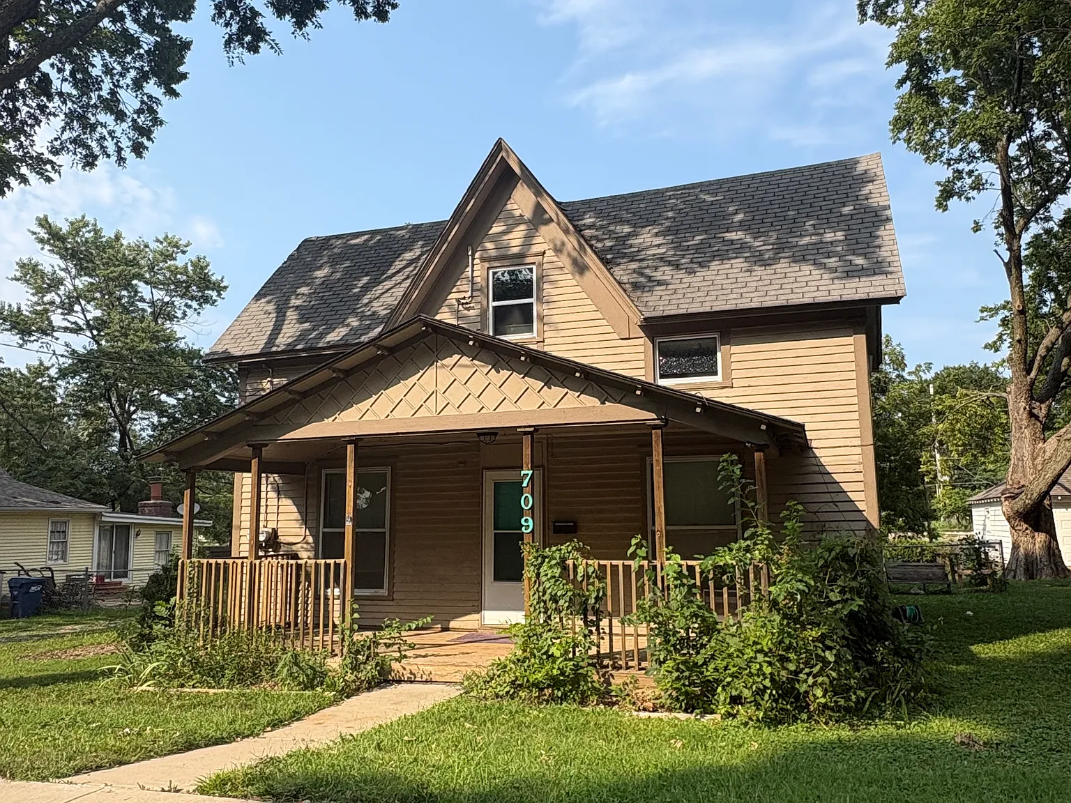 2 bed, 1.0 bath, $1,150 — Photo 1