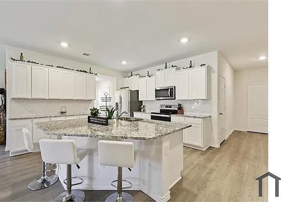 310 Hollow Branch Dr — Photo 5