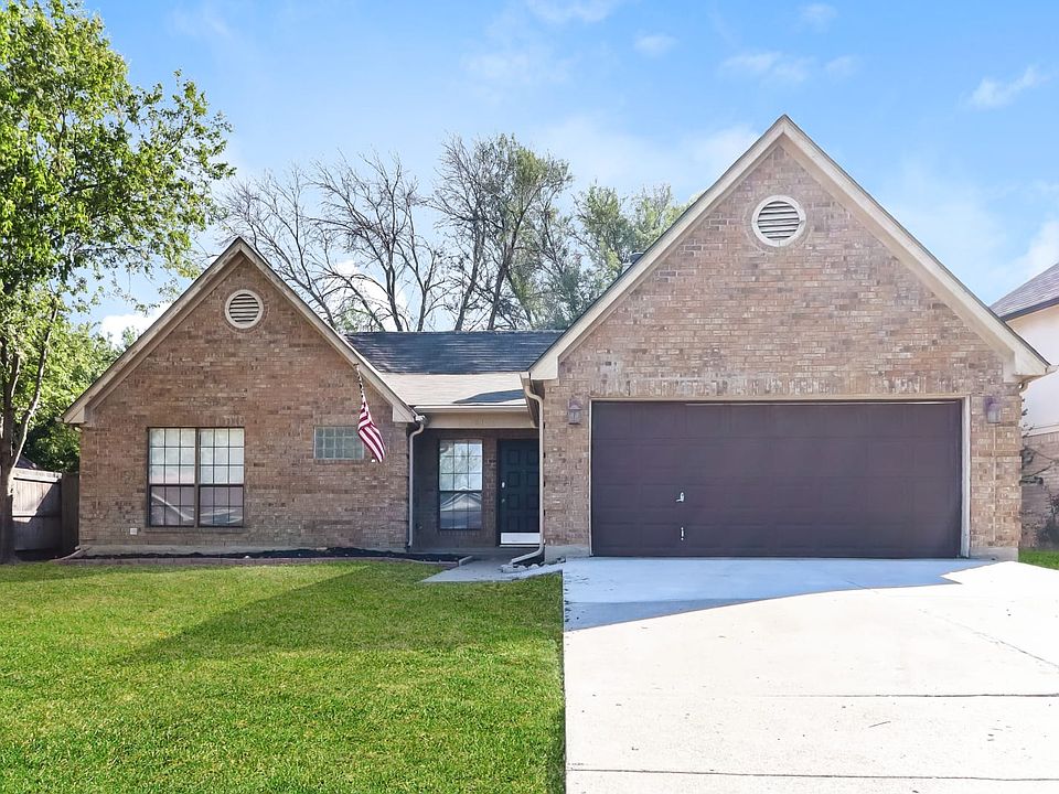 1st image of 6105 Maple Leaf Dr