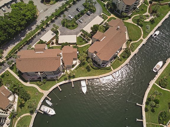 2nd image of 1133 Marine Way E APT I2r