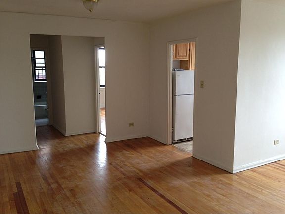 3rd image of 9100 Queens Blvd