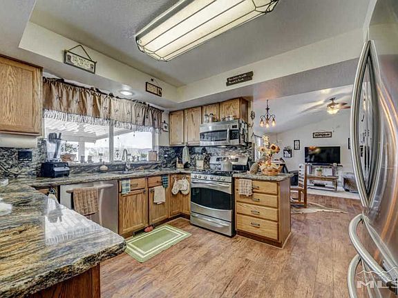 4th image of 15 Alexis Ct