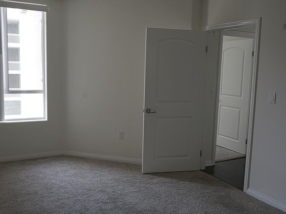 3rd image of 3750 Santa Rosalia Dr APT 504