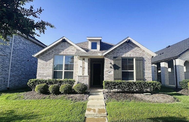 1st image of 2537 Stella Ln
