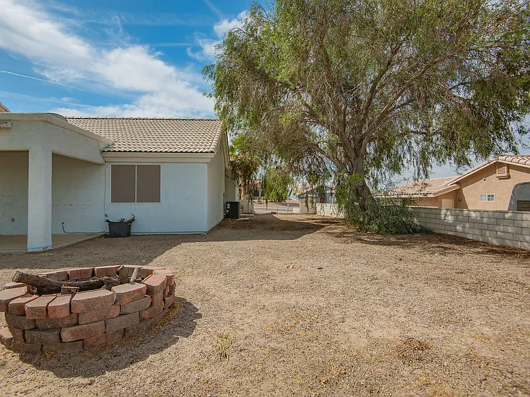 2195 E Emerald River Way — Photo 5