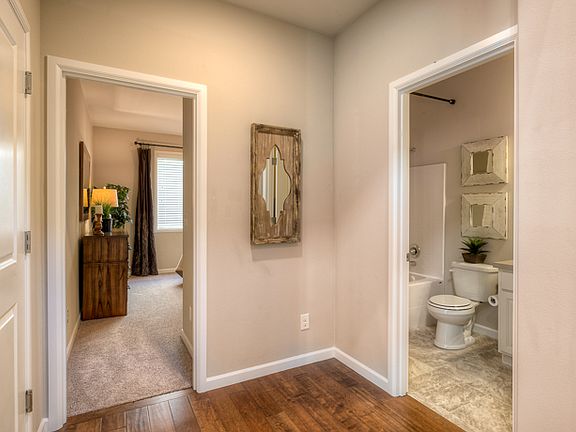 4th image of 10341 Driftwood Ave #34