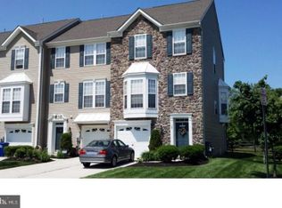 39 Falcon Ln, Delanco, NJ 08075