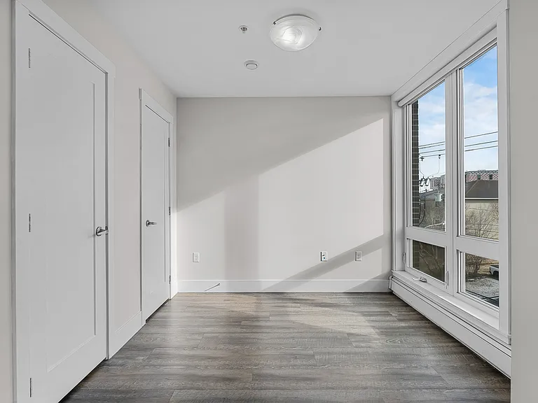 3569 Dutch Village Rd — Photo 40