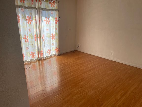 2nd image of 42933 Wixon Dr #3