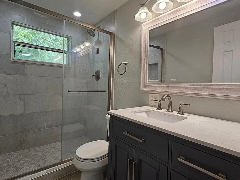 6412 Pawling Ave — Photo 14