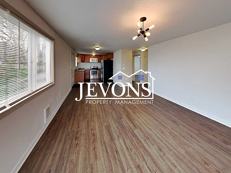 2416 S I St — Photo 1
