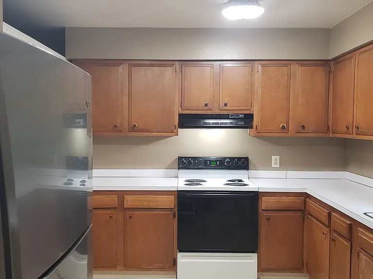 Huge kitchen! Ton of storage and counter space! New floor as of Oct 2025.