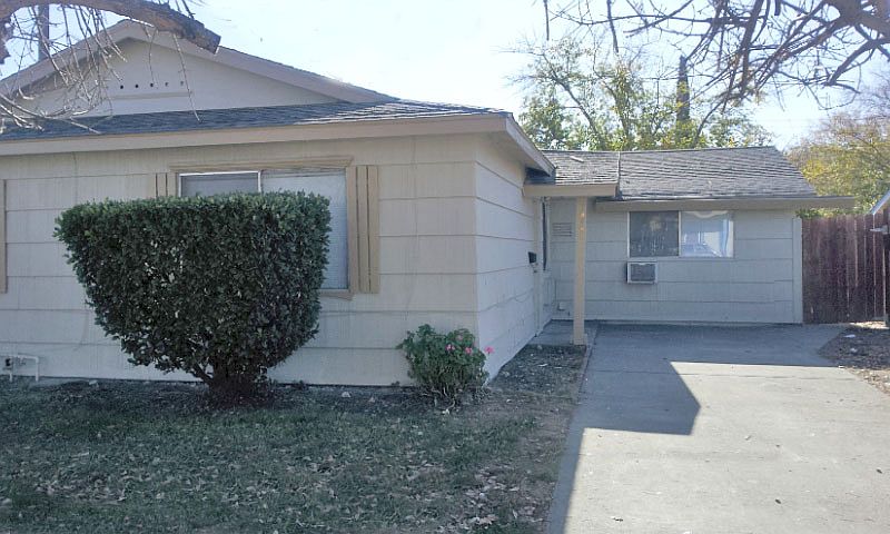 4448 Palm Ave Front_12022013