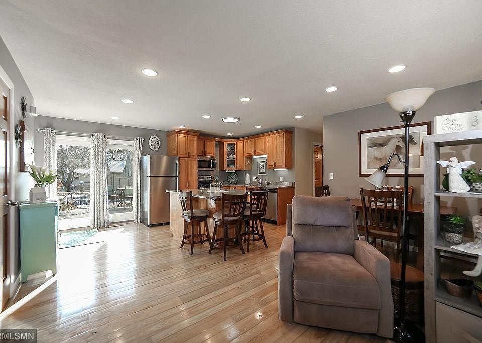 1st image of 250 105th Ln NW
