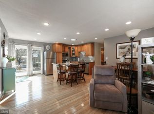 250 105th Ln NW, Coon Rapids, MN 55448