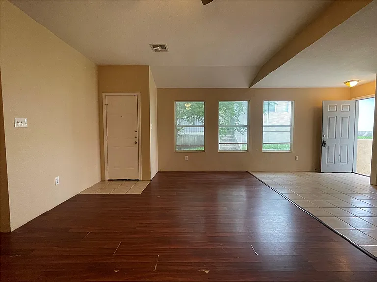 11241 Terra Loop Rd — Photo 5