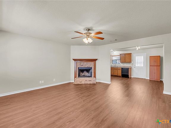 4th image of 3805 Ida Dr