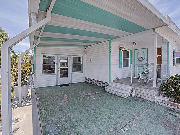 4th image of 701 Sugar Palm St