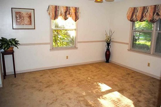 2nd image of 1006 Lofty Pine Dr