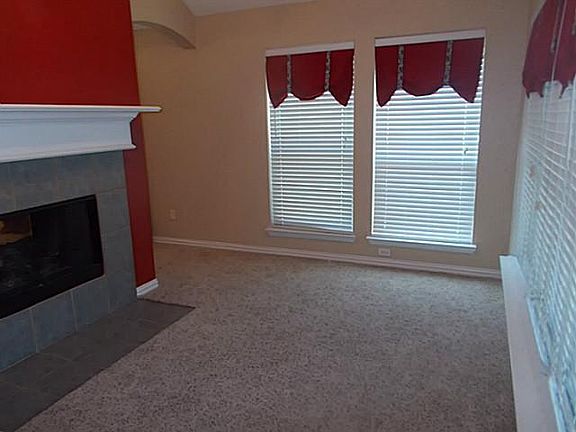 3rd image of 94 Bridgewood Dr