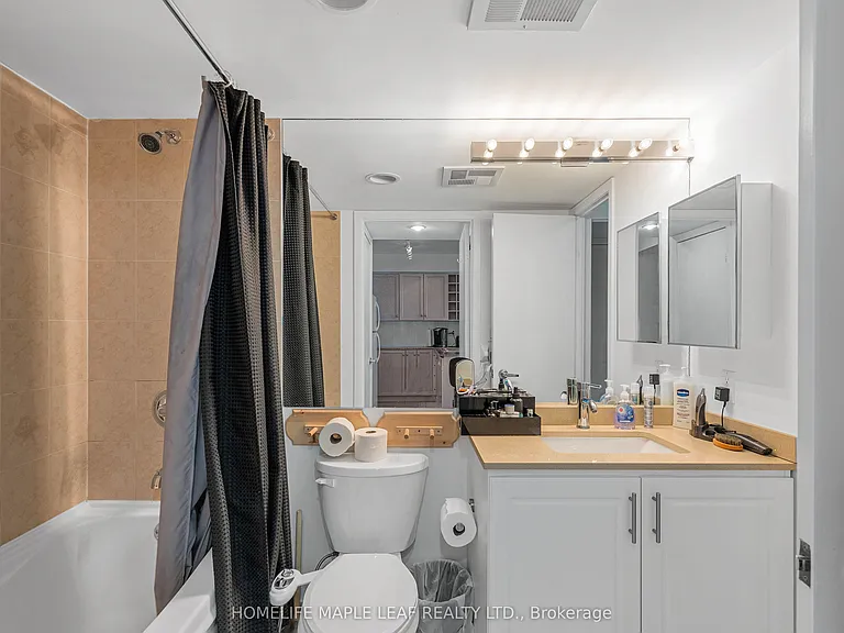 210 Victoria St #3505 — Photo 31