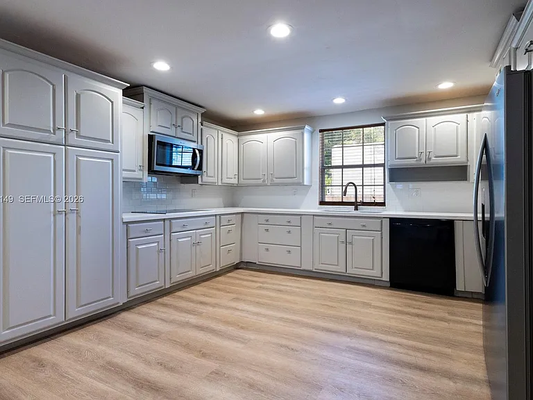 3628 Thomas Ave — Photo 1